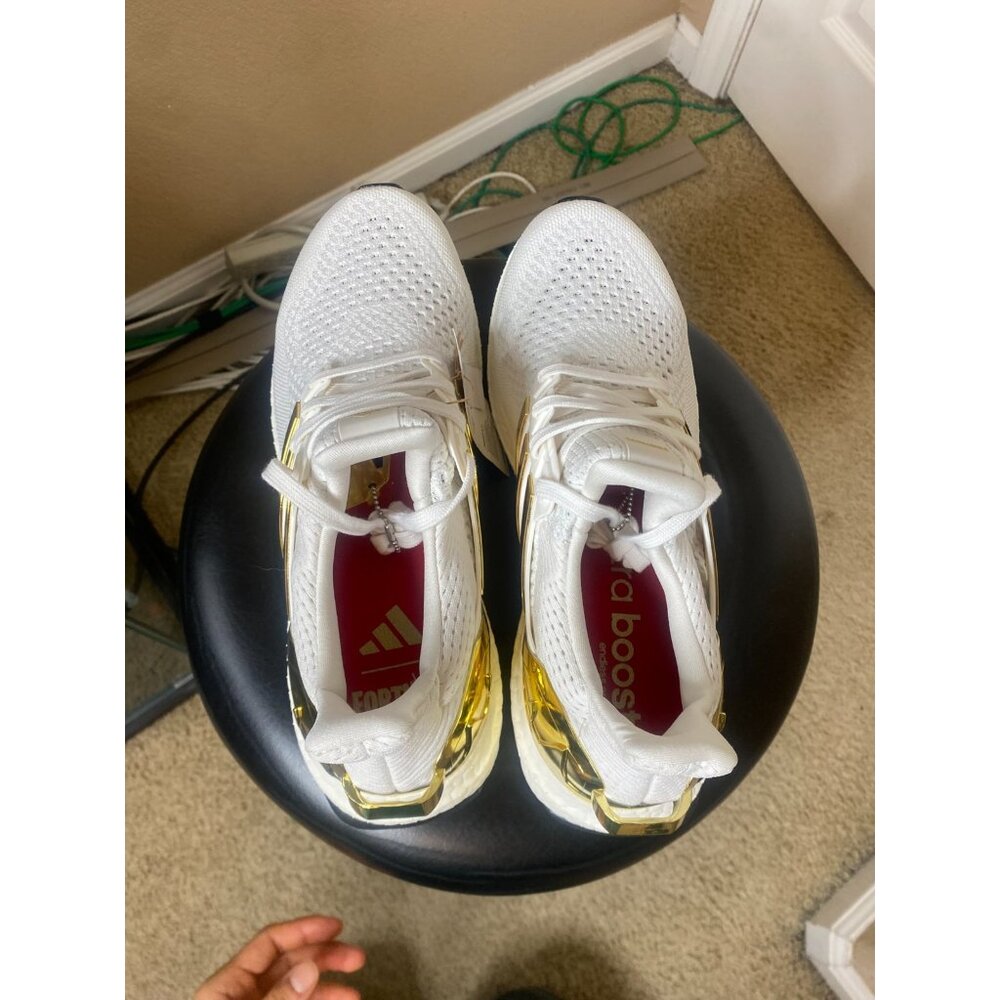 Size 8 - Fortnite x adidas UltraBoost 1.0 Victory Crown White - Picture 6 of 7